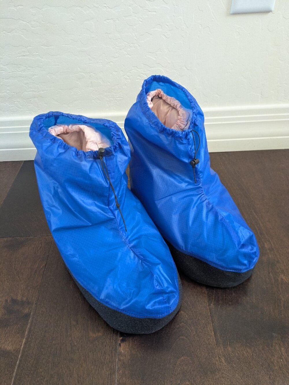GooseFeet Gear Waterproof Over-Booties Blue Size M Ultralight Camp Booties Like